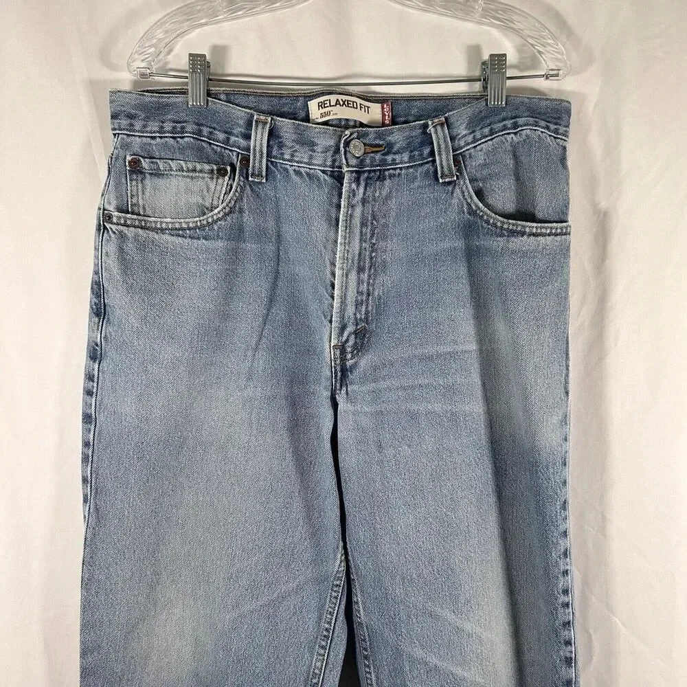 Levis 550 Jeans Mens 36x31 Light Wash Blue Denim Relaxed Fit Pockets 100% Cotton